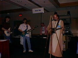 199804_83